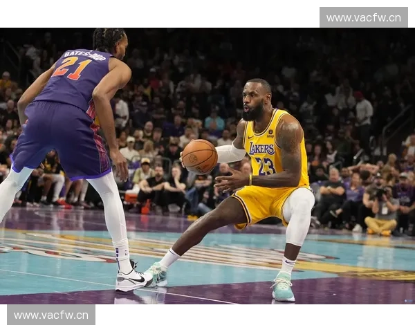 湖人队精彩赛事直播全程回顾詹姆斯带队冲击新赛季巅峰对决